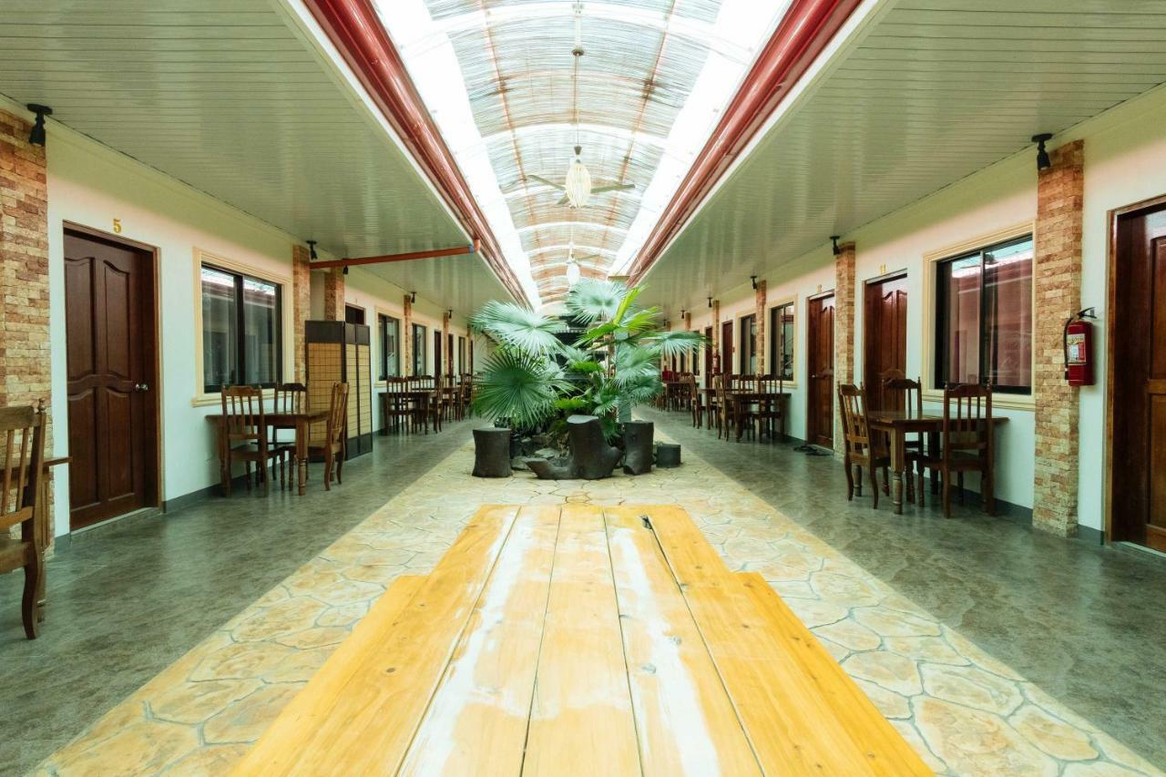Reddoorz Premium Near Pristine Beach Puerto Princesa Zewnętrze zdjęcie