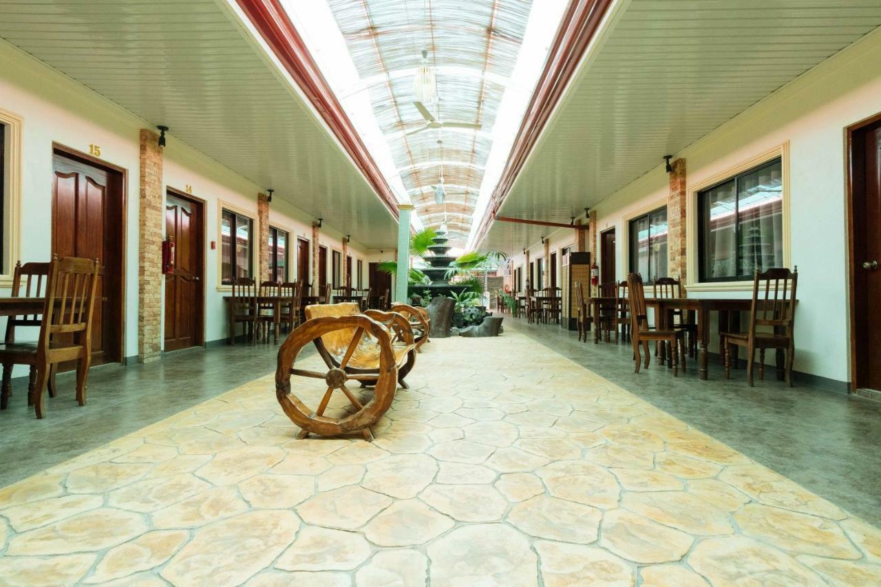 Reddoorz Premium Near Pristine Beach Puerto Princesa Zewnętrze zdjęcie