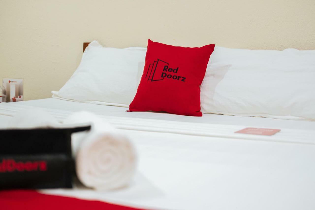 Reddoorz Premium Near Pristine Beach Puerto Princesa Zewnętrze zdjęcie